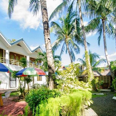 Reddoorz Plus @ Secret Garden Boracay Balabag (Boracay) Exterior foto